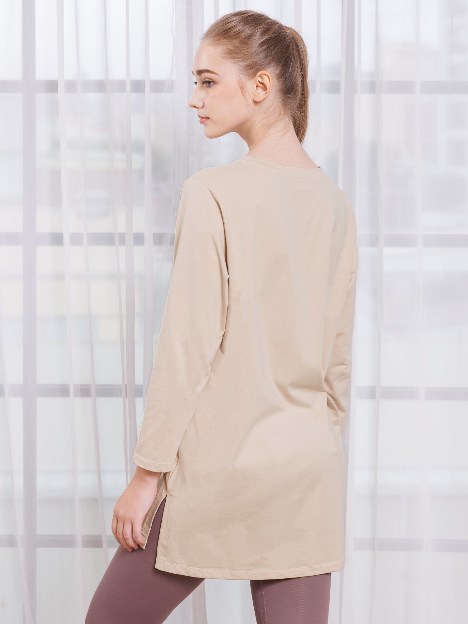 ヨガウェアブランド｜[Loopa] エッセンシャル L/S Tシャツ / Essential