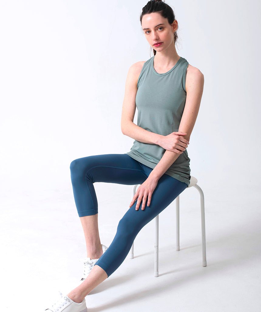 [Loopa] Yバックタンクトップ 無地 Y-back Yoga tank top Plain